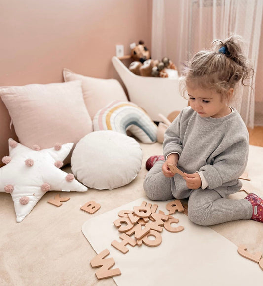 Дрвени Букви Латиница