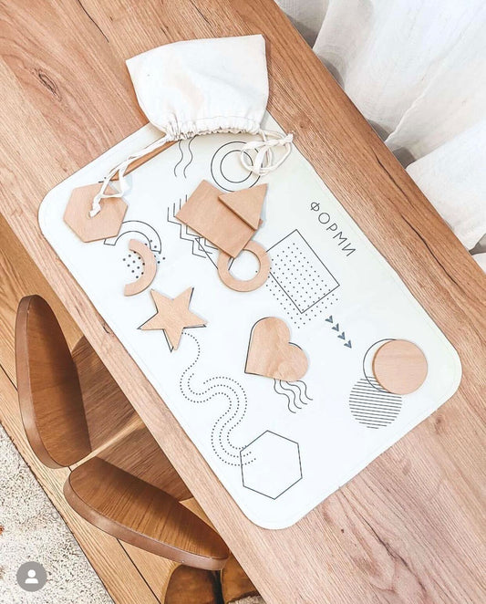 Мини Подлога со Дрвени Форми